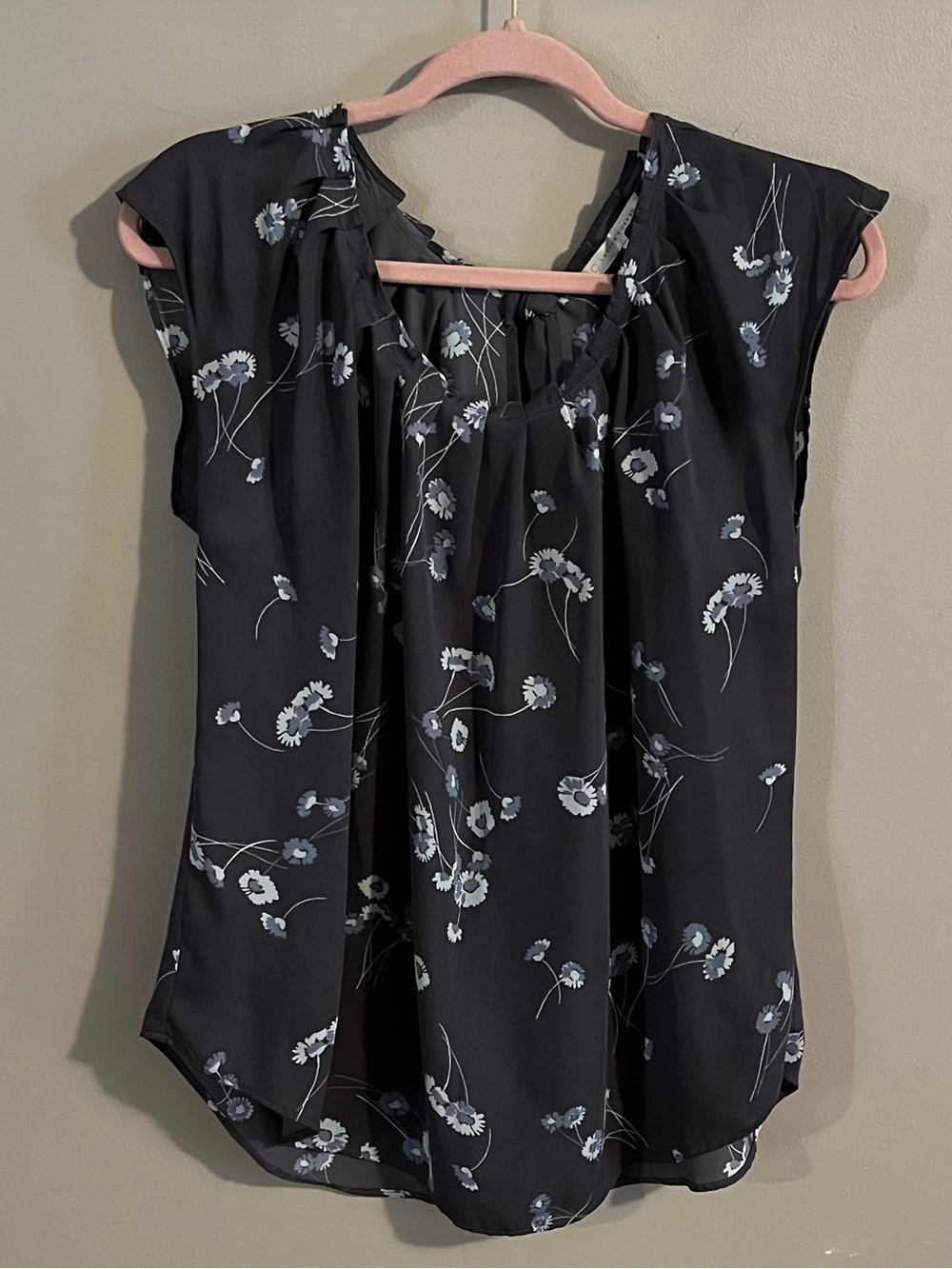 $6💙Bundled LC Lauren Conrad Blouse